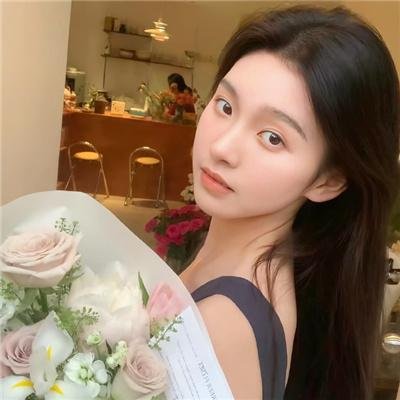 津津井小姐